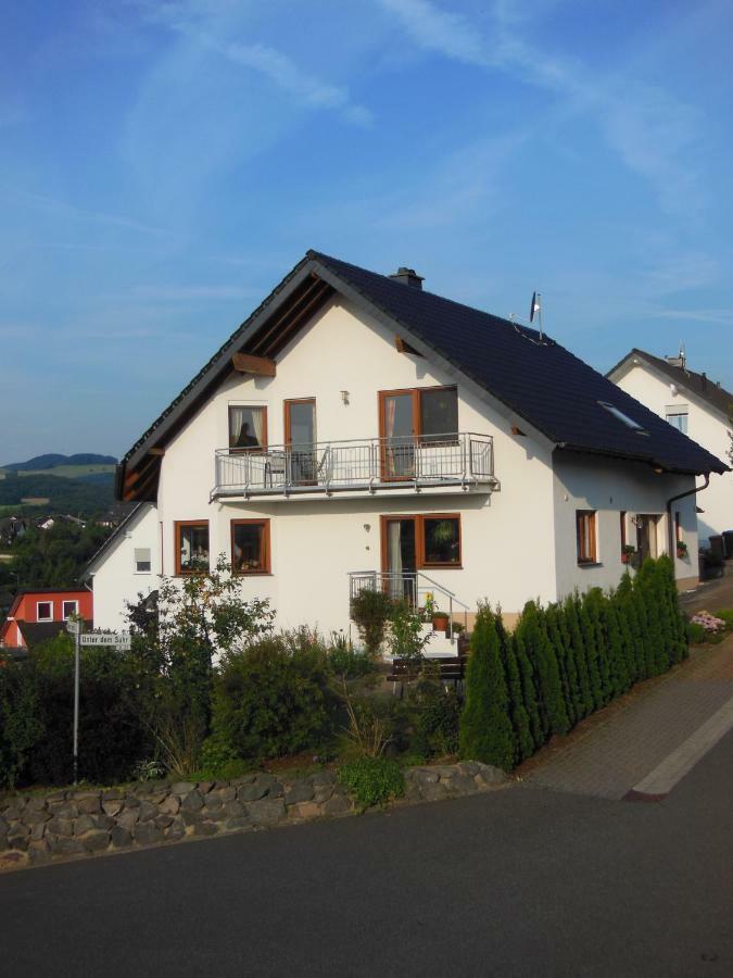 Ferienwohnung Basche Oberzissen Esterno foto