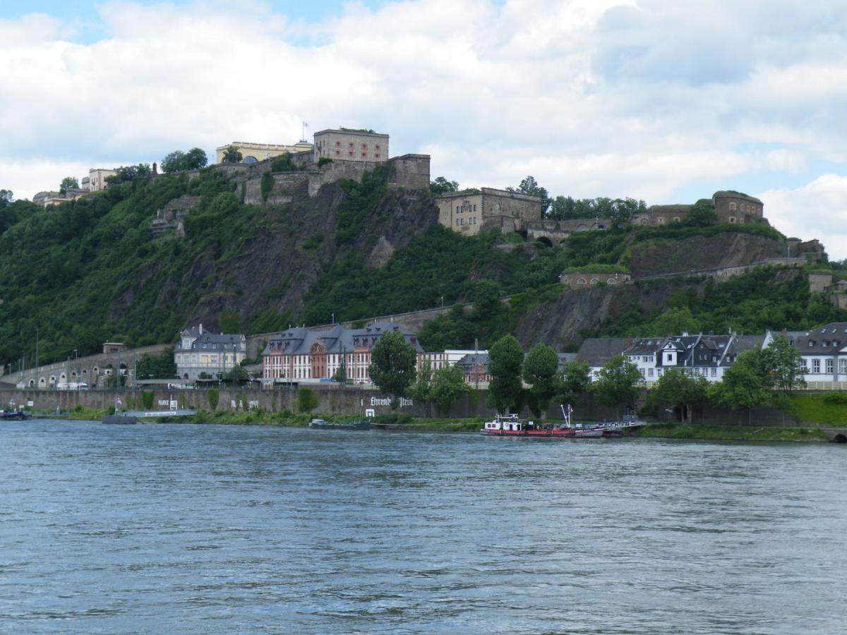 Ferienwohnung Basche Oberzissen Esterno foto
